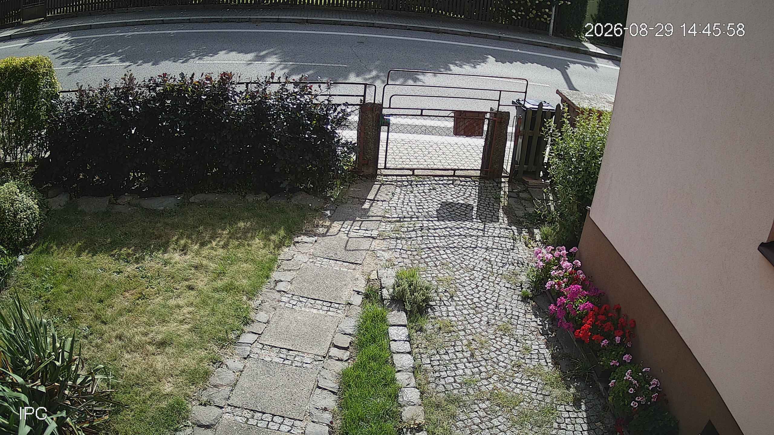 Capture
